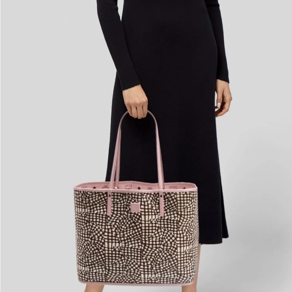 MCM reversible tote - Picture 2 of 5